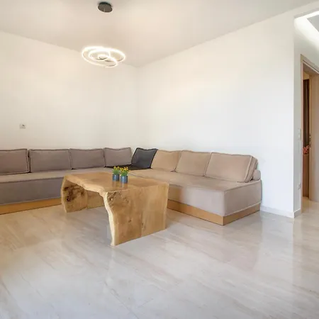 Apartament Garden House *